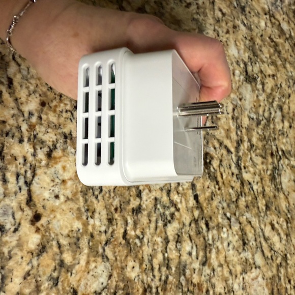 Netgear WiFi extender - Picture 3 of 8